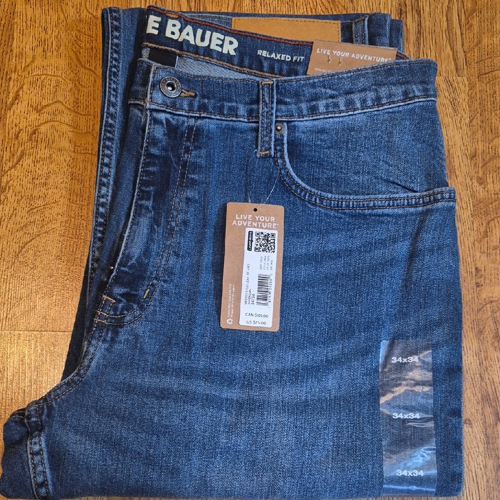 Eddie Bauer Men's Relaxed Fit Dark Blue Jeans